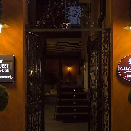8 1/2 Art Guest House Plovdiv Luaran gambar