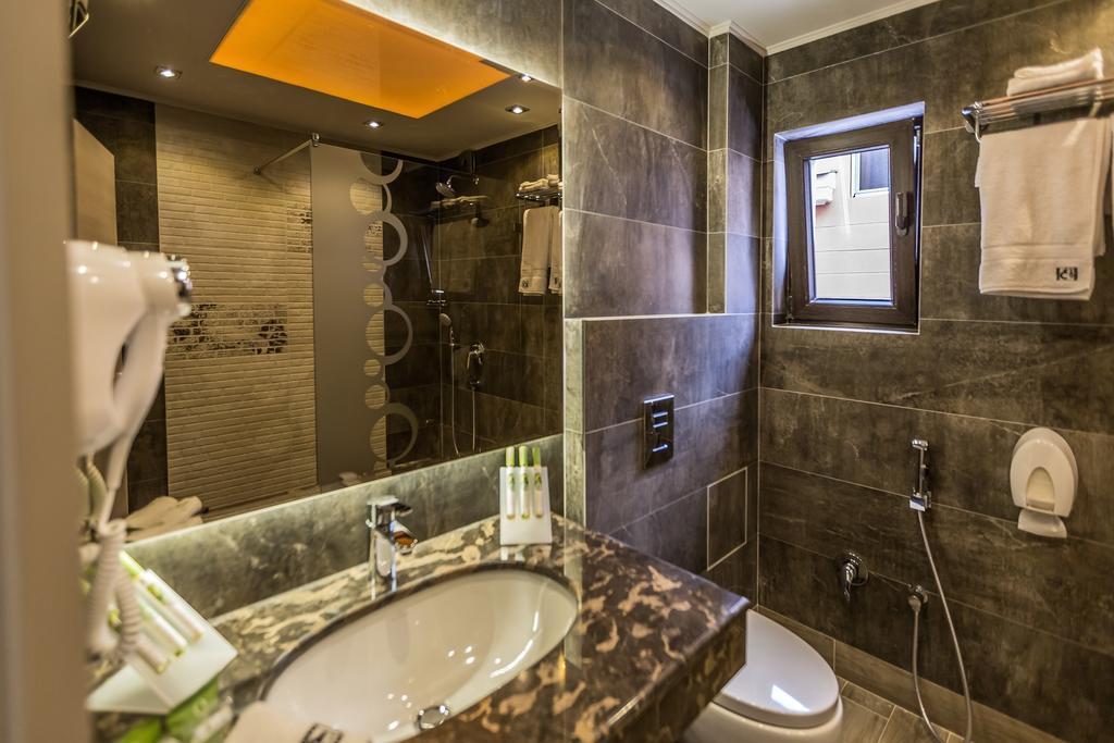 8 1/2 Art Guest House Plovdiv Bilik gambar