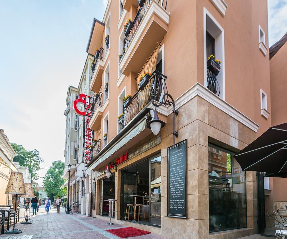 8 1/2 Art Guest House Plovdiv Luaran gambar