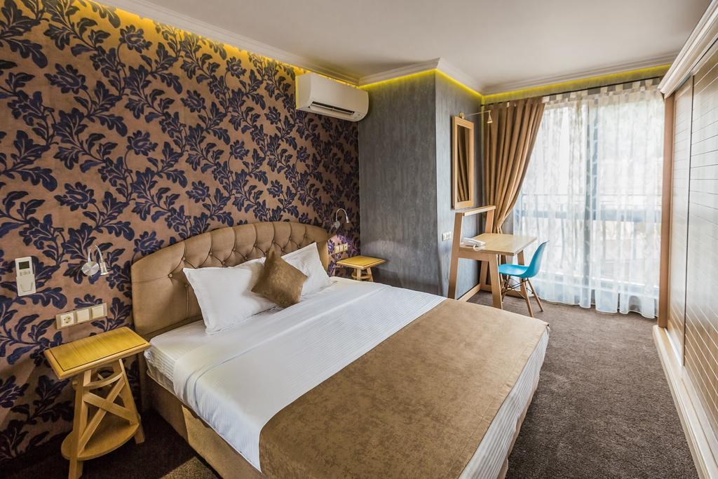 8 1/2 Art Guest House Plovdiv Luaran gambar